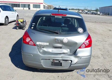 2010 Nissan Versa 1.8S из США, поврежденный, VIN 3N1BC1CPXAL436019
